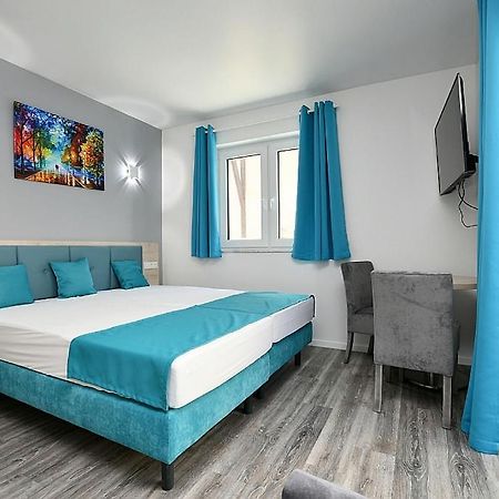 City-Hotel Zuffenhausen - Apartments Stuttgart Buitenkant foto