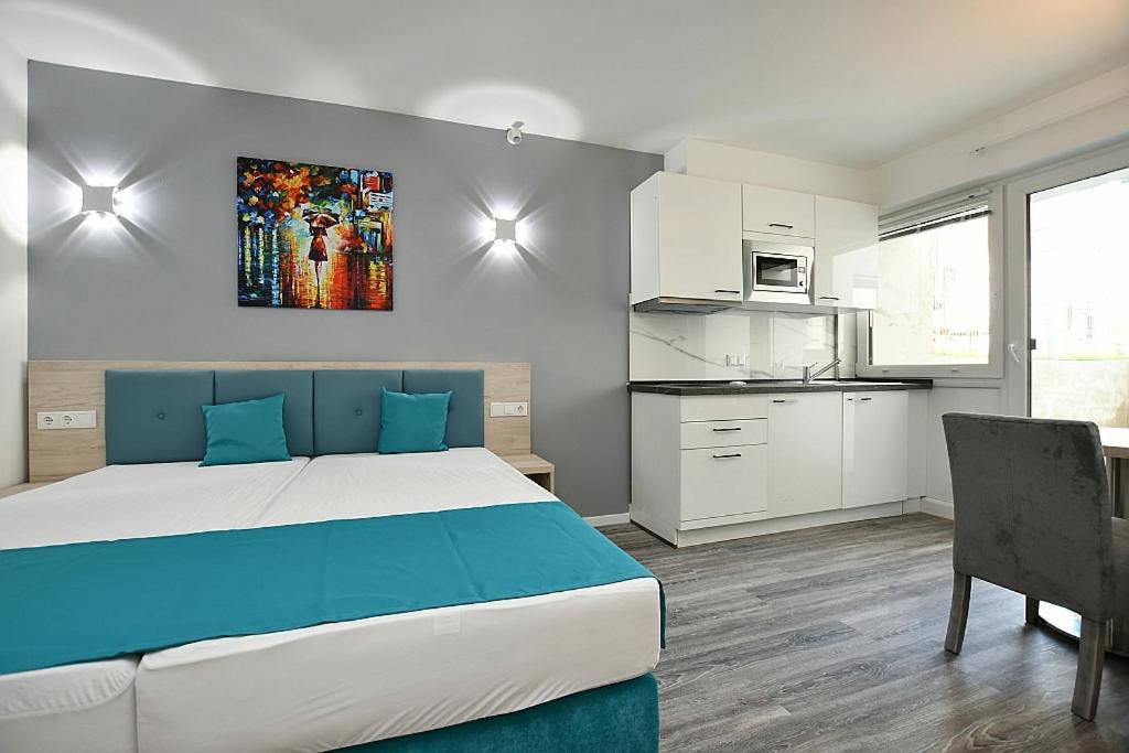 City-Hotel Zuffenhausen - Apartments Stuttgart Buitenkant foto