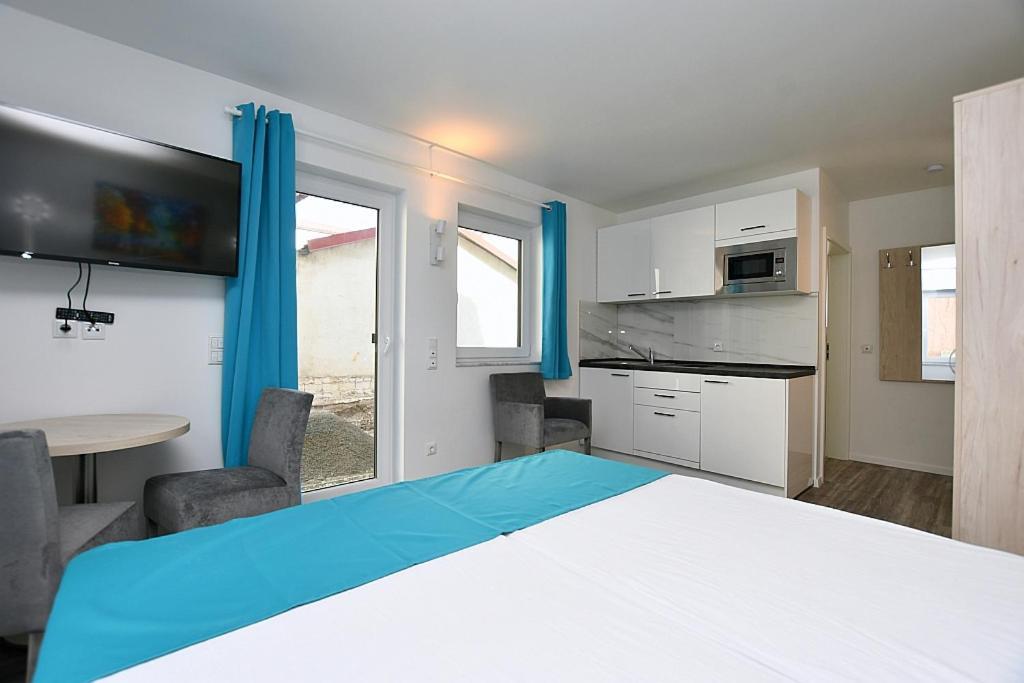 City-Hotel Zuffenhausen - Apartments Stuttgart Buitenkant foto